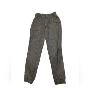 Athleta - Farallon Jogger - Green Camo - Size 0